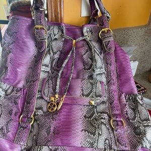 travel tote never used